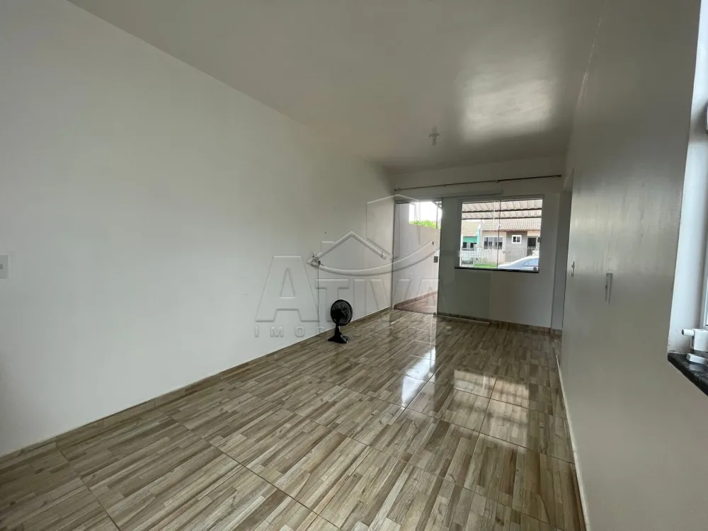 Alugar Casa / Padr&atilde;o em Toledo R$ 1.350,00 - Foto 11