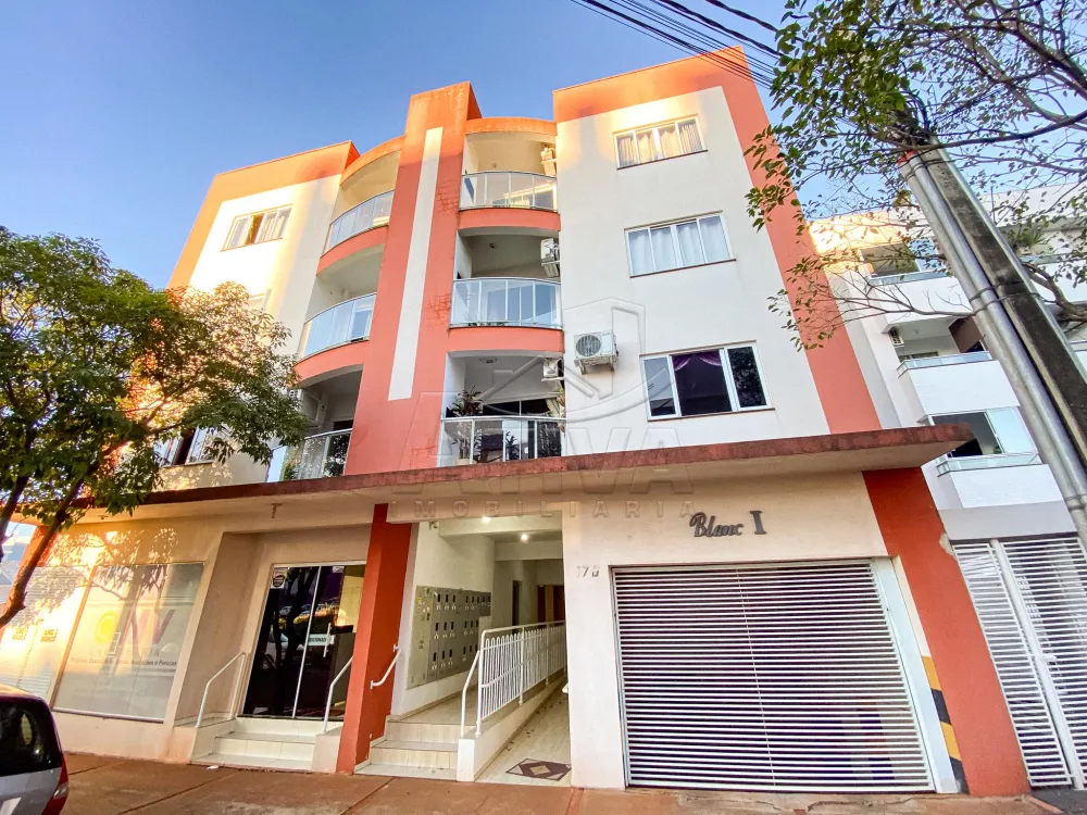 Alugar Apartamento / Padr&atilde;o em Toledo R$ 1.800,00 - Foto 1