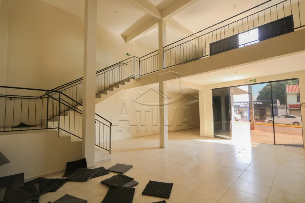 Alugar Comercial / Sala Comercial em Toledo R$ 5.800,00 - Foto 6