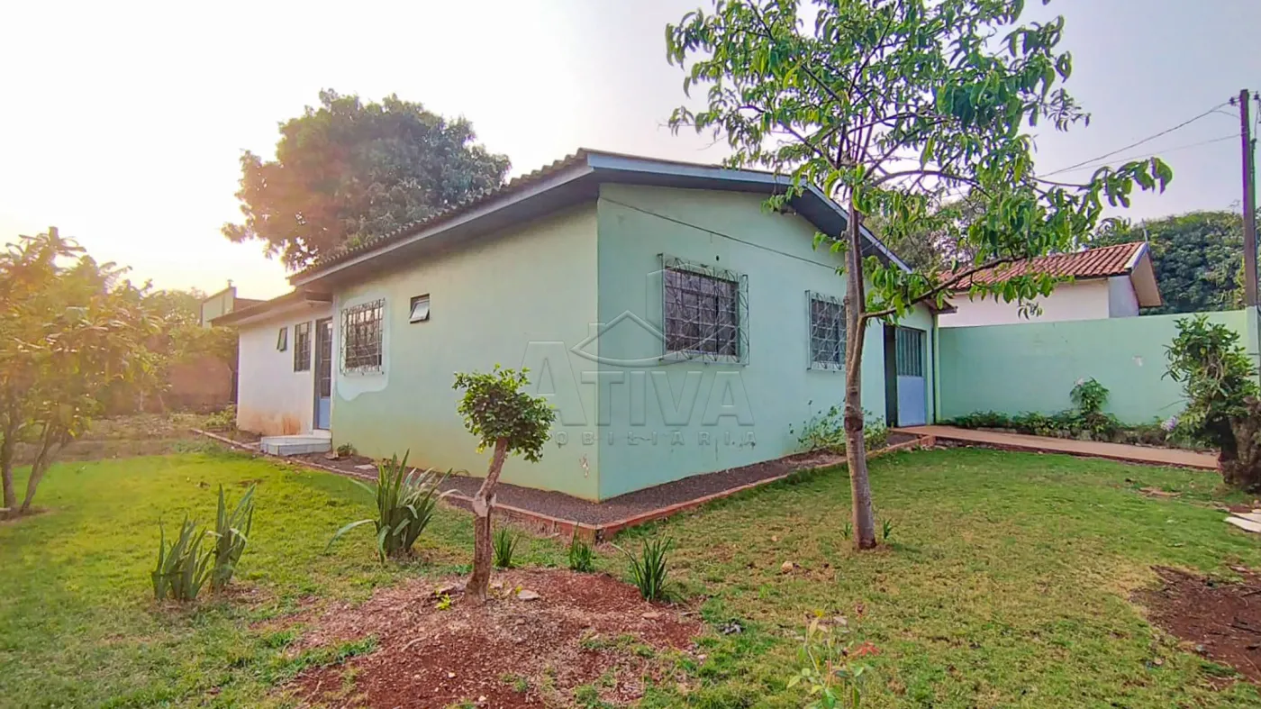 Comprar Casa / Padr&atilde;o em Toledo R$ 360.000,00 - Foto 2