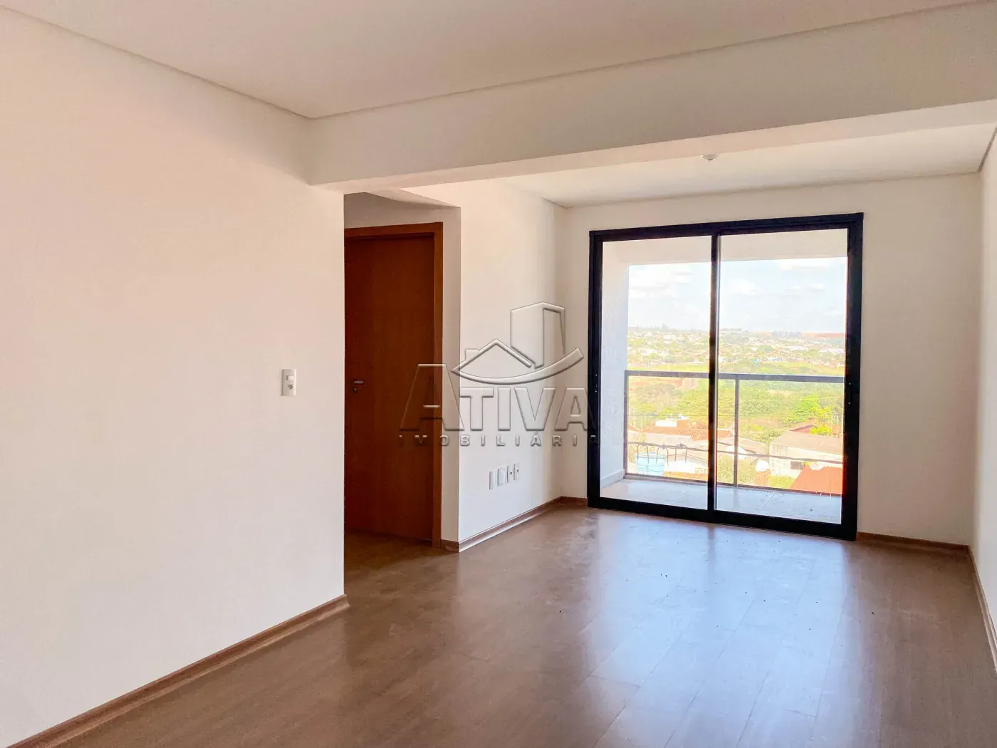 Comprar Apartamento / Padr&atilde;o em Toledo R$ 320.000,00 - Foto 3