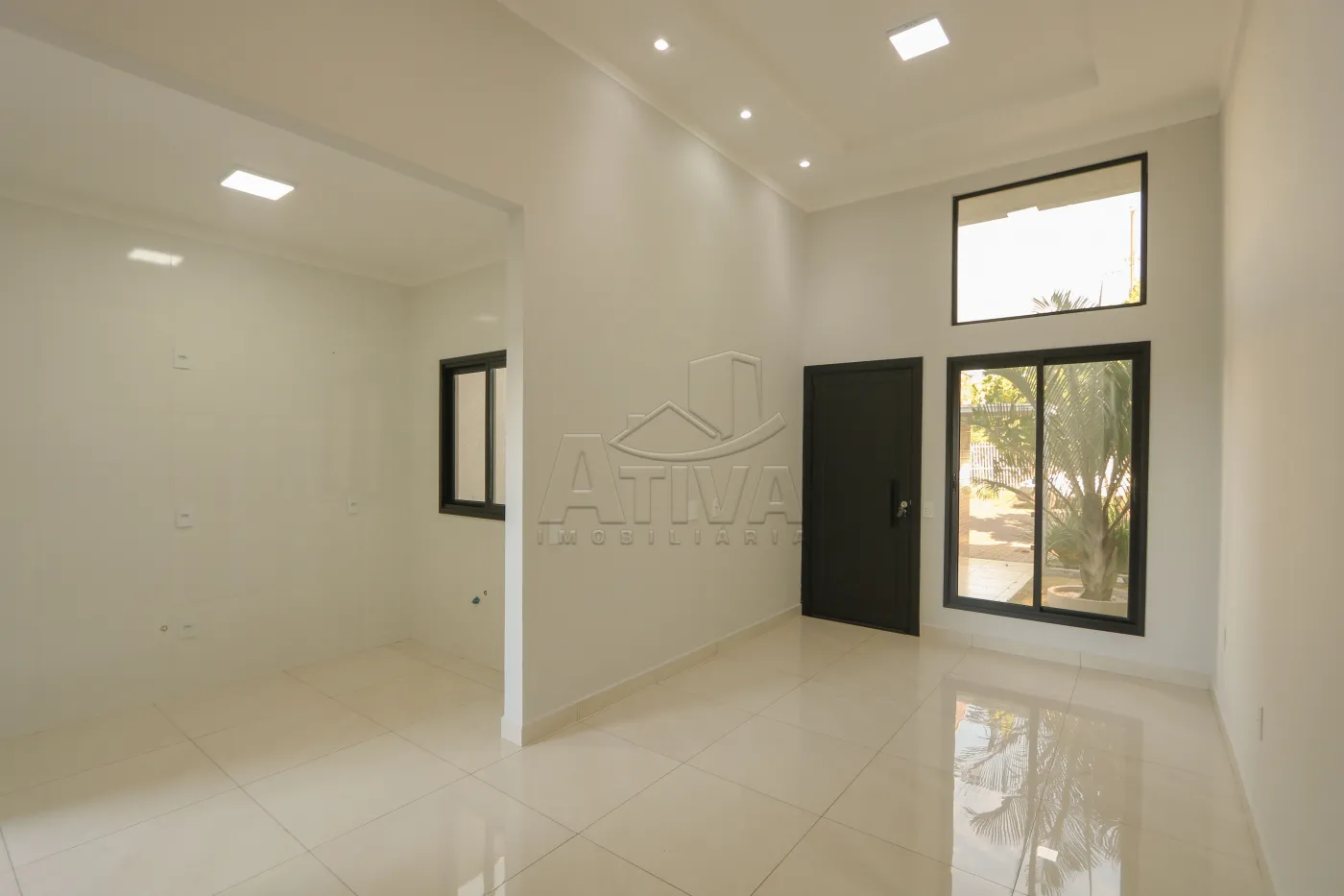 Alugar Casa / Padr&atilde;o em Toledo R$ 1.850,00 - Foto 4