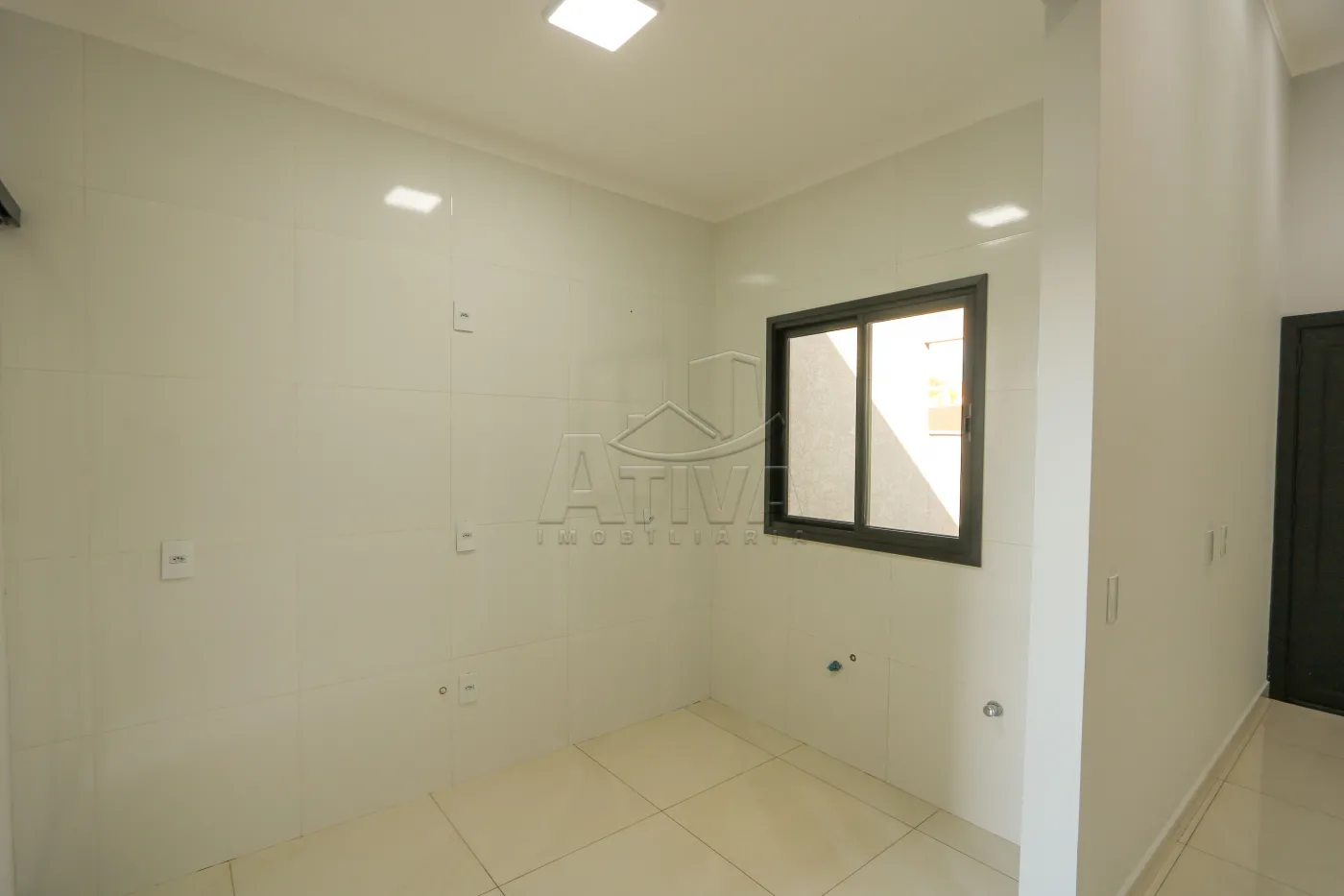 Alugar Casa / Padr&atilde;o em Toledo R$ 1.850,00 - Foto 5