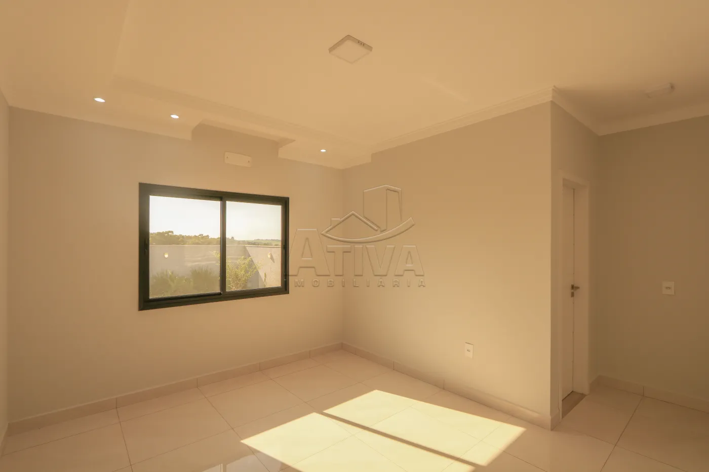 Alugar Casa / Padr&atilde;o em Toledo R$ 1.850,00 - Foto 8