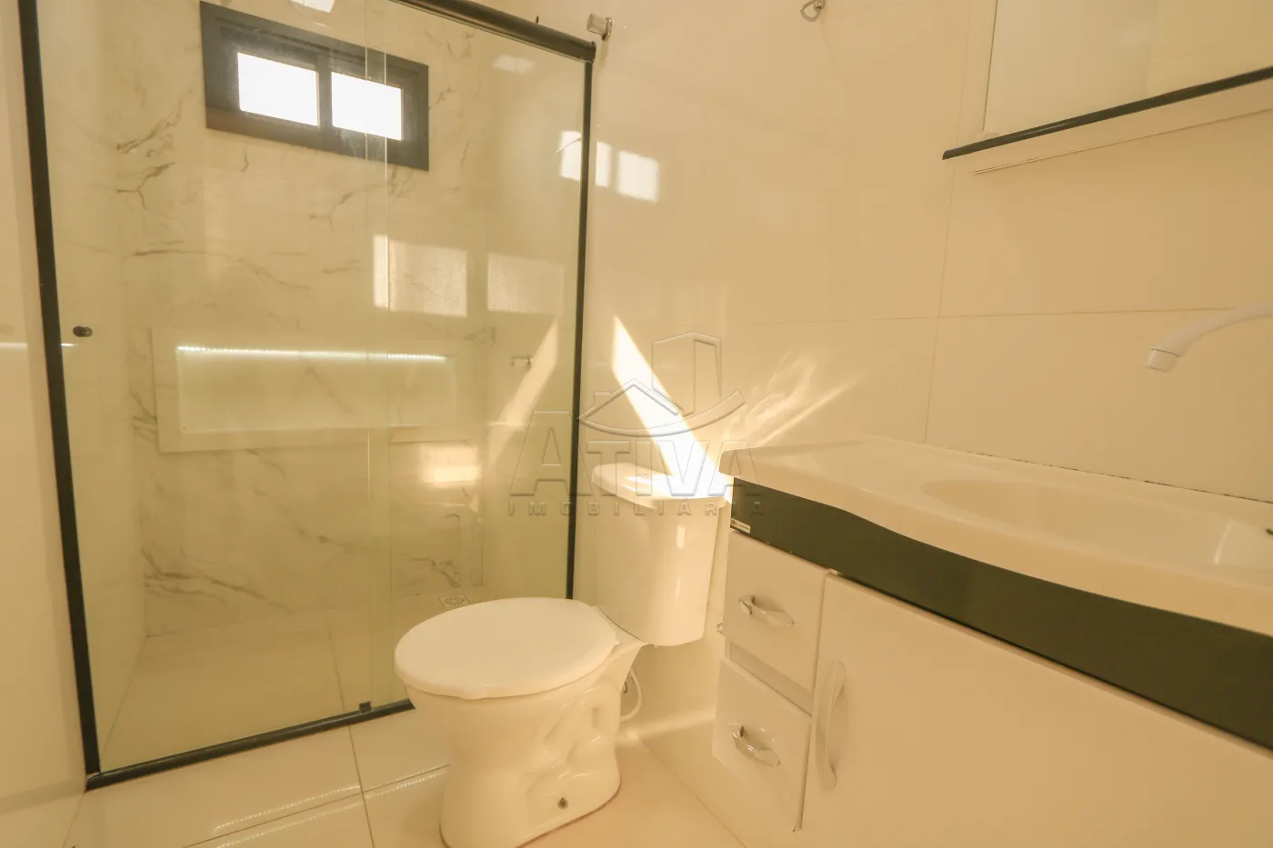 Alugar Casa / Padr&atilde;o em Toledo R$ 1.850,00 - Foto 9