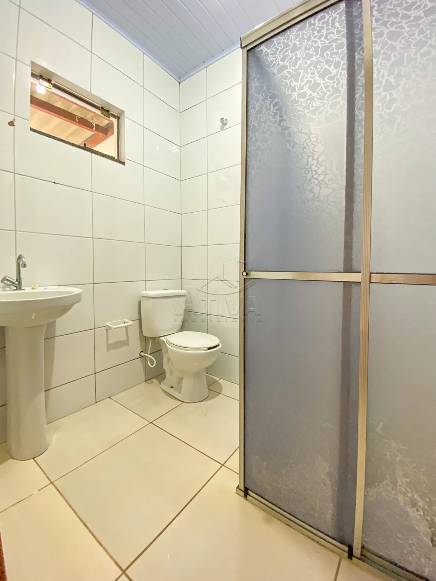 Alugar Casa / Padr&atilde;o em Toledo R$ 1.400,00 - Foto 7