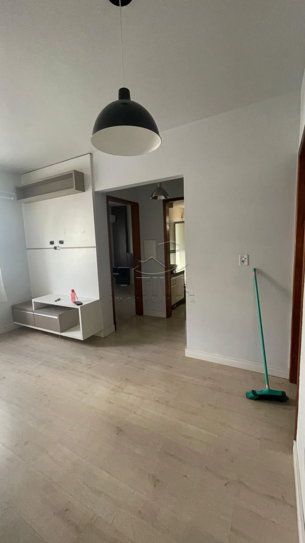 Alugar Apartamento / Padr&atilde;o em Toledo R$ 1.650,00 - Foto 2