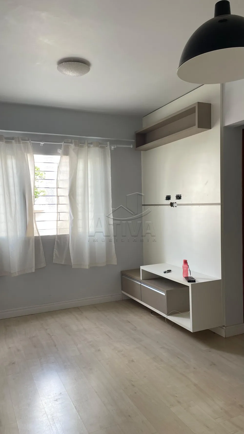 Alugar Apartamento / Padr&atilde;o em Toledo R$ 1.650,00 - Foto 3