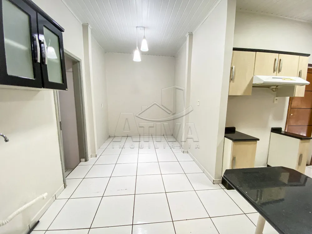 Alugar Casa / Padr&atilde;o em Toledo R$ 2.250,00 - Foto 18