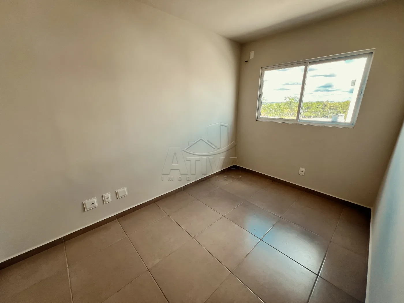 Alugar Apartamento / Padr&atilde;o em Toledo R$ 1.200,00 - Foto 7