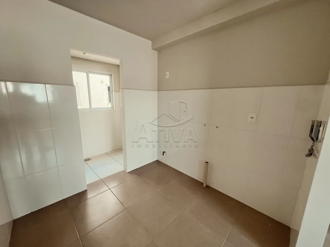 Alugar Apartamento / Padr&atilde;o em Toledo R$ 1.200,00 - Foto 4