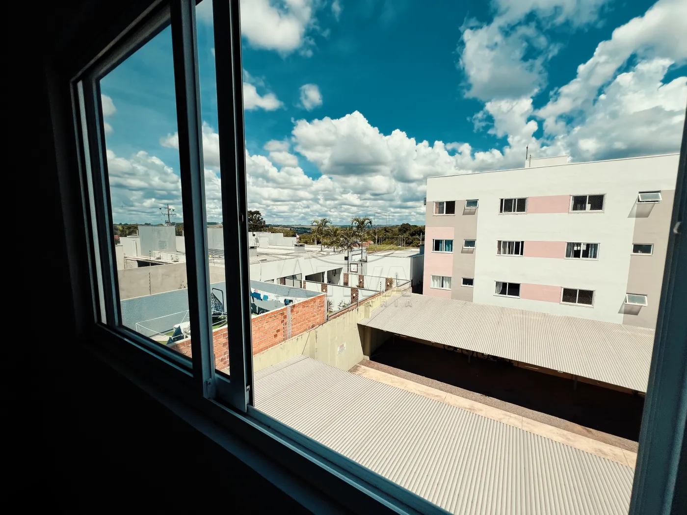 Alugar Apartamento / Padr&atilde;o em Toledo R$ 1.200,00 - Foto 10