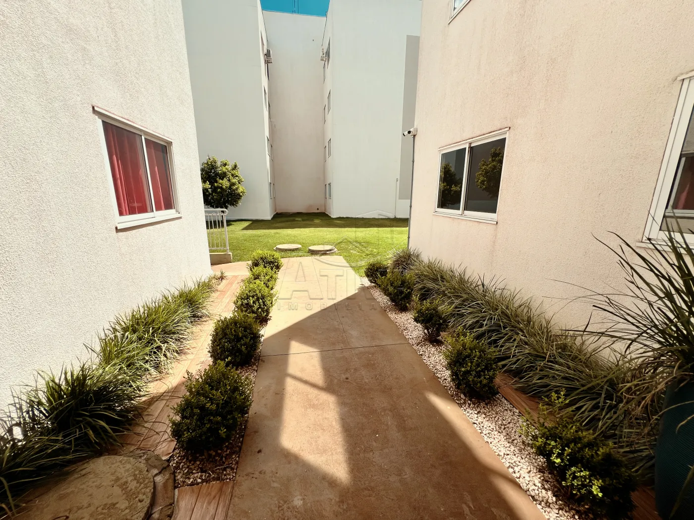 Alugar Apartamento / Padr&atilde;o em Toledo R$ 1.200,00 - Foto 6