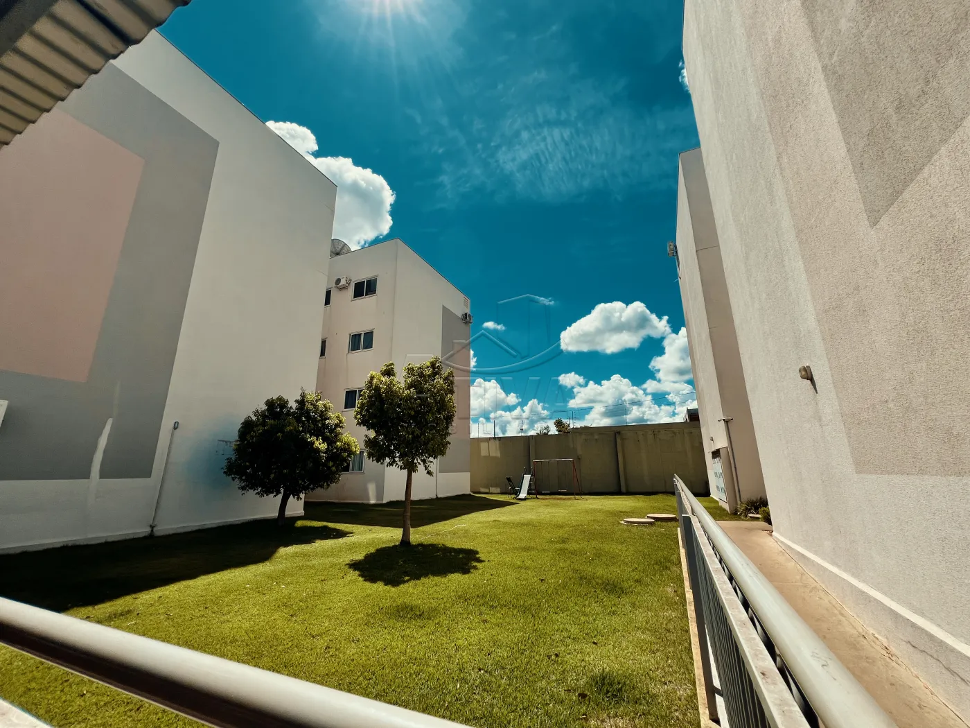 Alugar Apartamento / Padr&atilde;o em Toledo R$ 1.200,00 - Foto 14