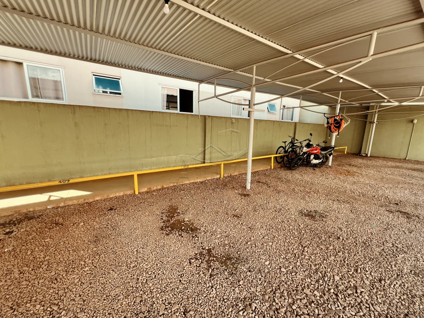 Alugar Apartamento / Padr&atilde;o em Toledo R$ 1.200,00 - Foto 15