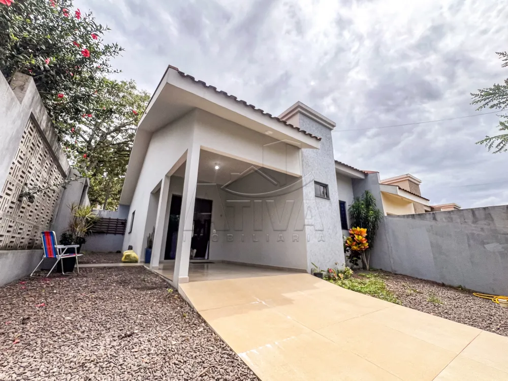 Comprar Casa / Padr&atilde;o em Toledo R$ 355.000,00 - Foto 2