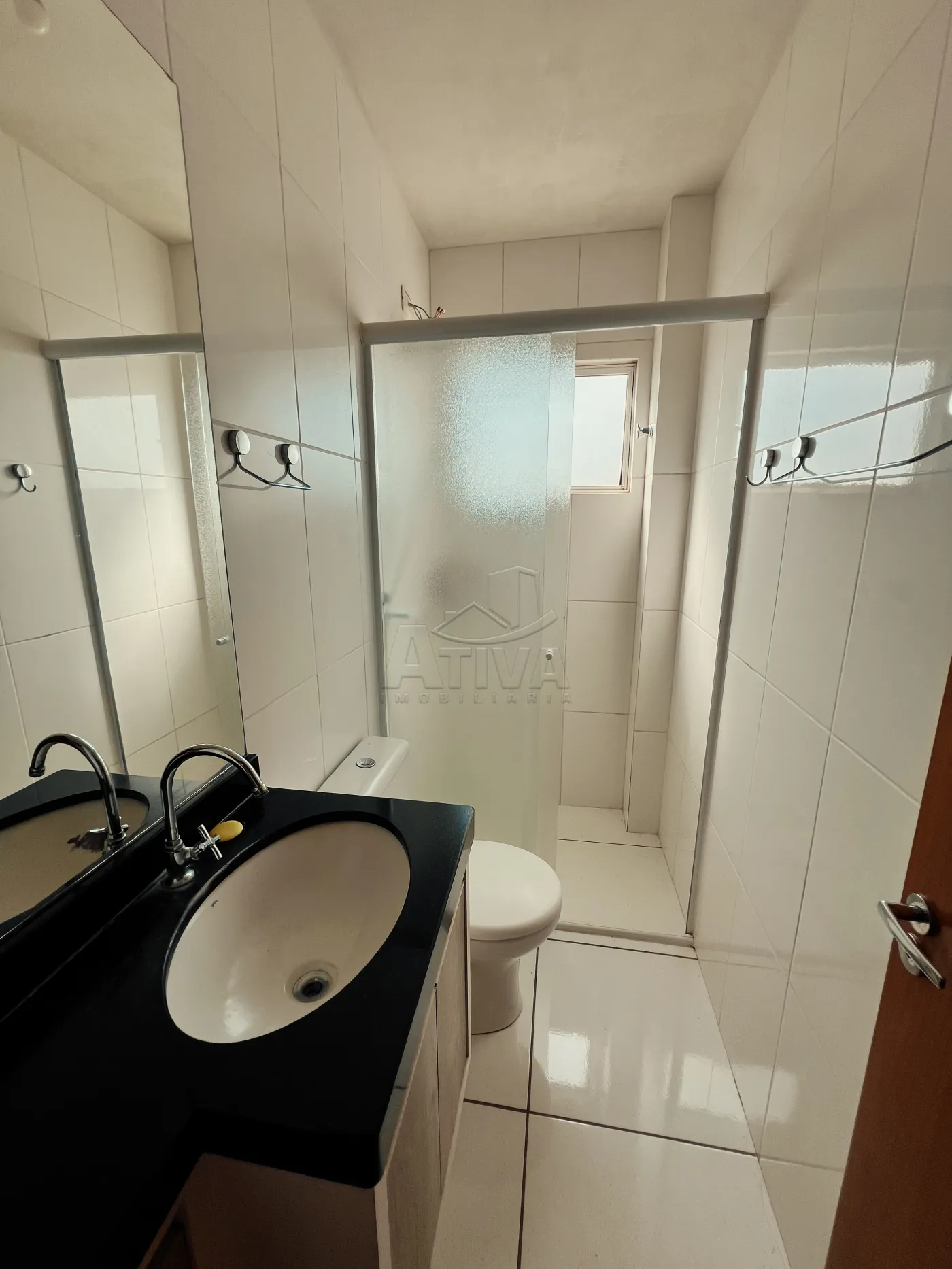 Alugar Apartamento / Padr&atilde;o em Toledo R$ 1.500,00 - Foto 8