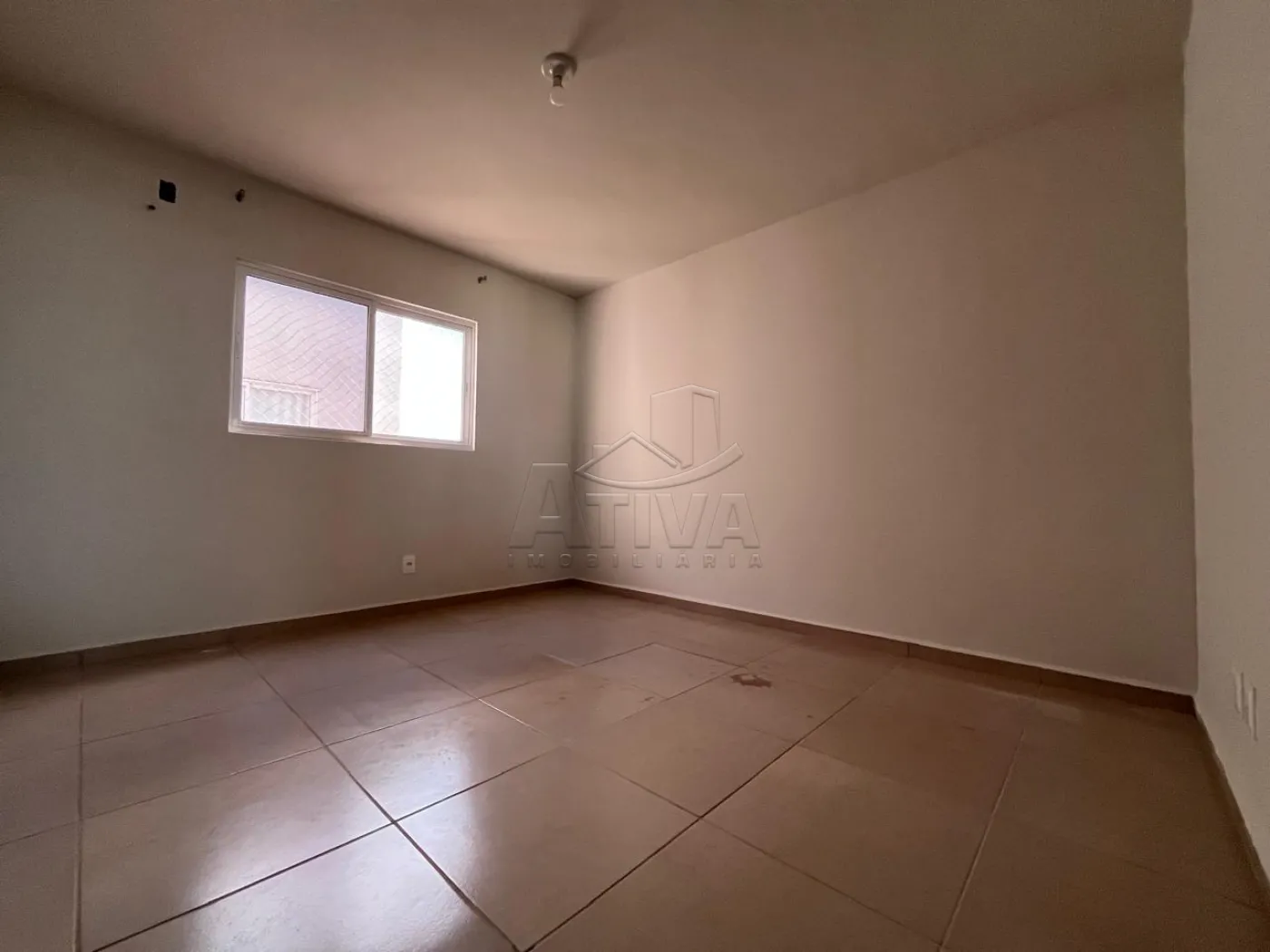 Alugar Apartamento / Padr&atilde;o em Toledo R$ 1.500,00 - Foto 6