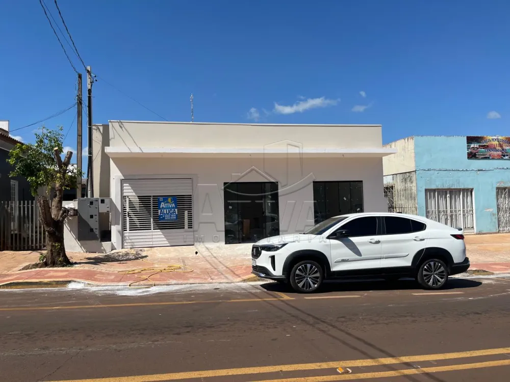 Alugar Comercial / Sala Comercial em Toledo R$ 2.300,00 - Foto 1