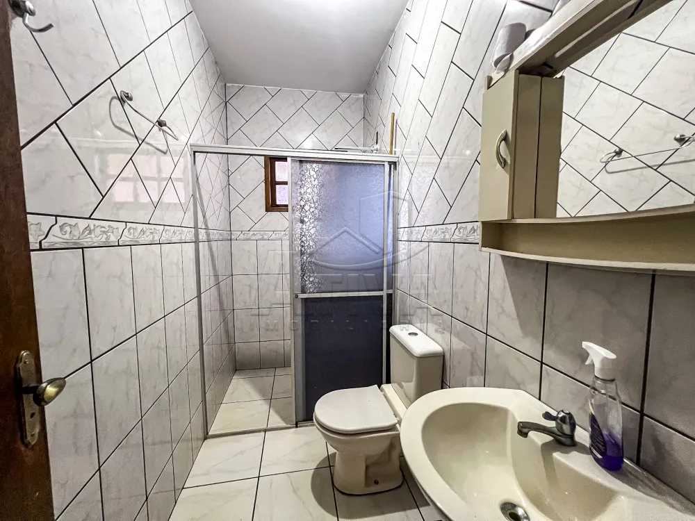 Alugar Casa / Padr&atilde;o em Toledo R$ 3.000,00 - Foto 14