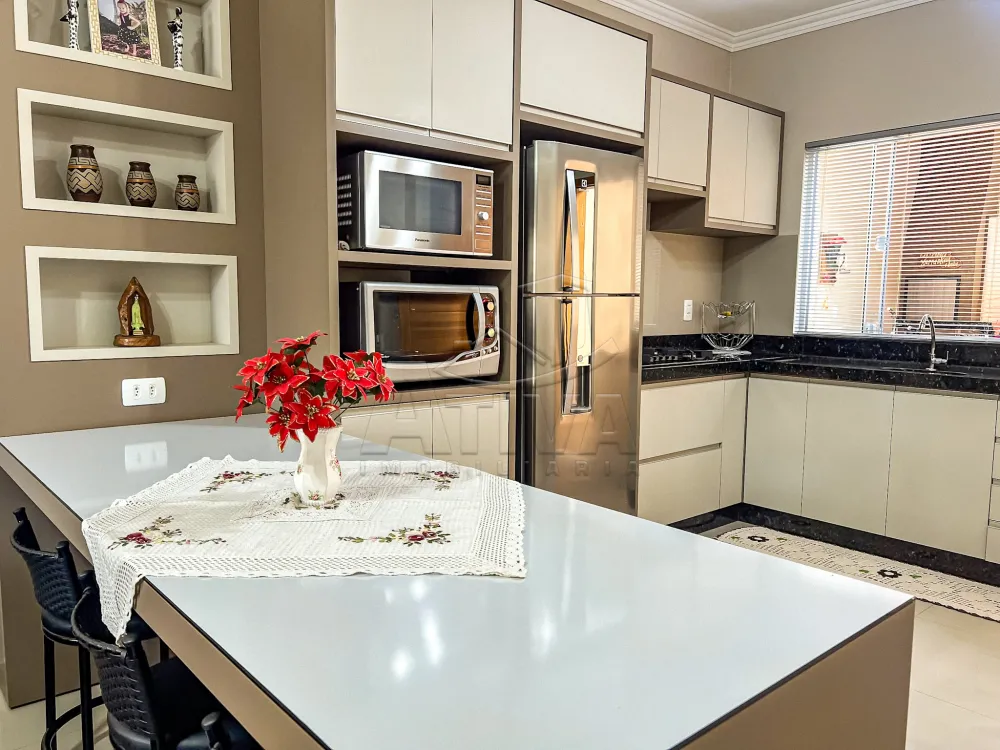 Comprar Casa / Padr&atilde;o em Toledo R$ 850.000,00 - Foto 9