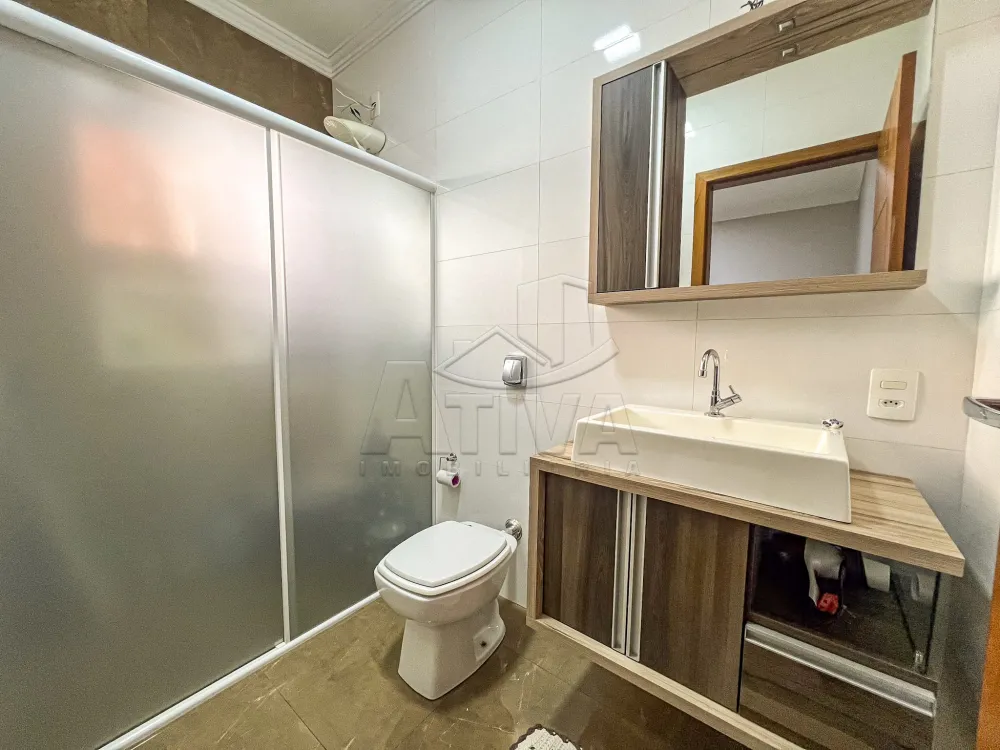 Comprar Casa / Padr&atilde;o em Toledo R$ 850.000,00 - Foto 15