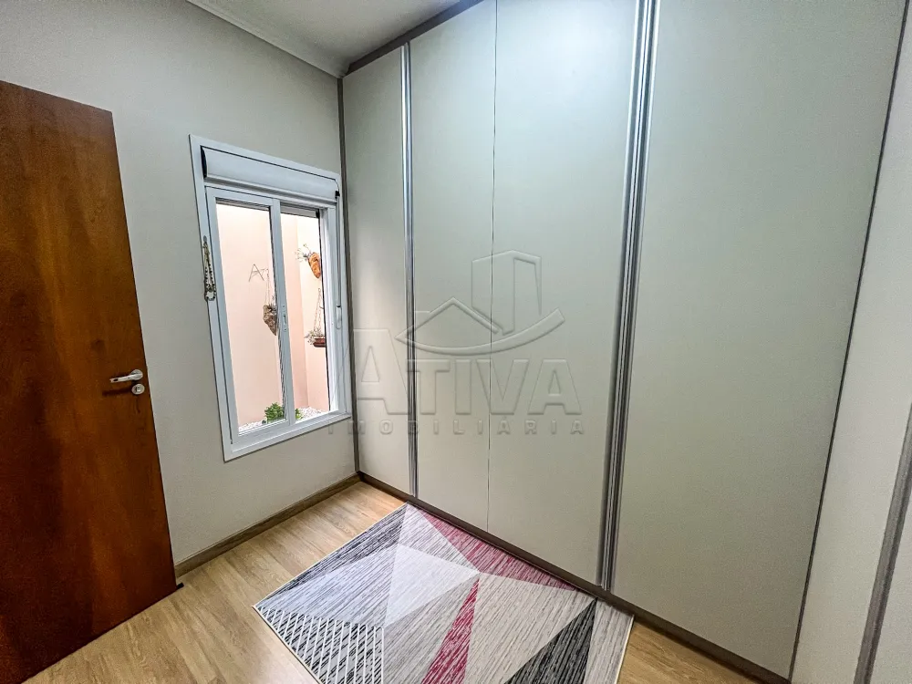 Comprar Casa / Padr&atilde;o em Toledo R$ 850.000,00 - Foto 16