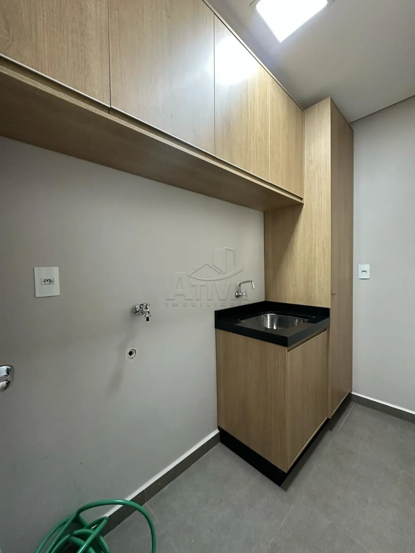 Alugar Casa / Sobrado em Toledo R$ 4.500,00 - Foto 4