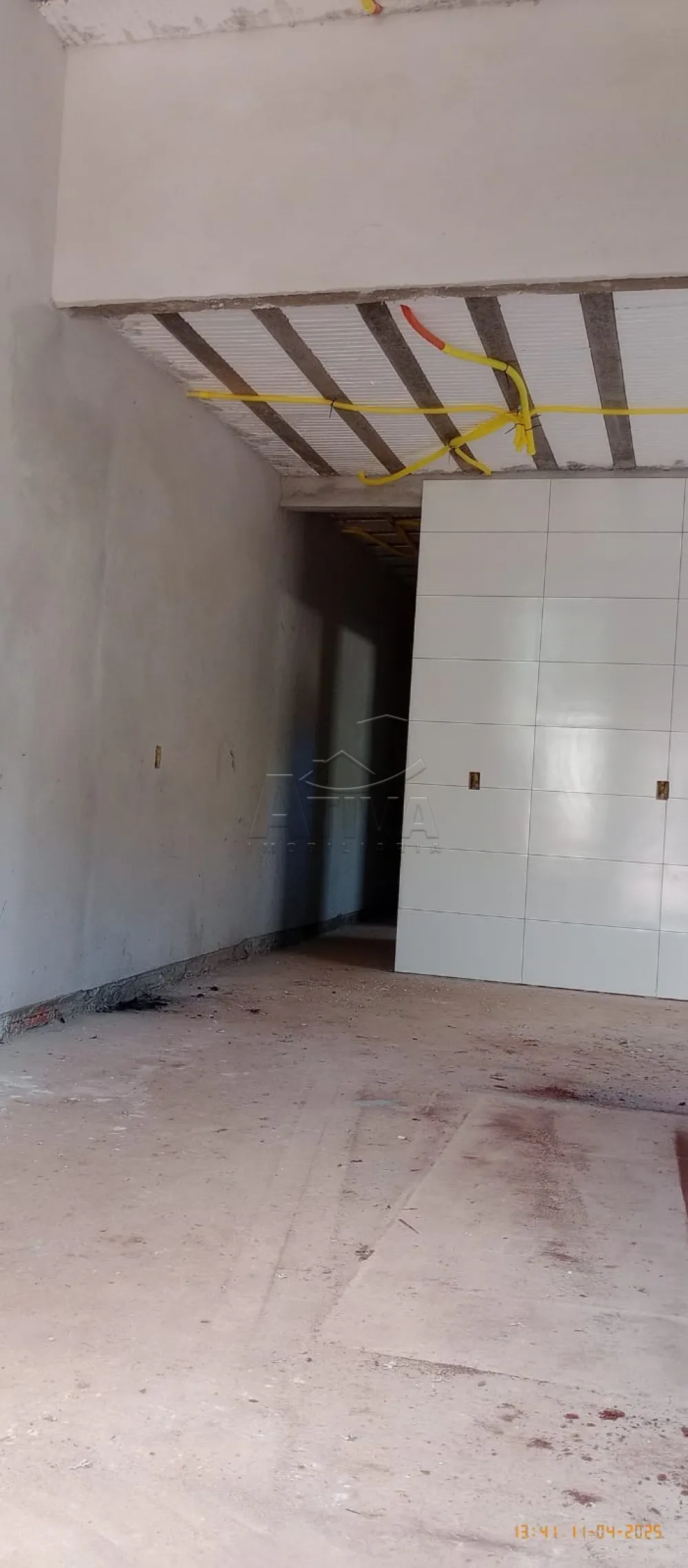 Comprar Casa / Padr&atilde;o em Toledo R$ 500.000,00 - Foto 3