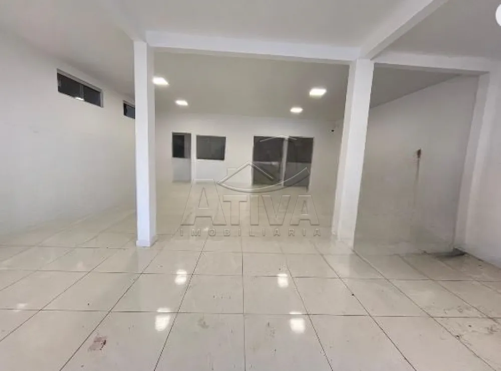 Alugar Comercial / Sala Comercial em Toledo R$ 3.300,00 - Foto 2