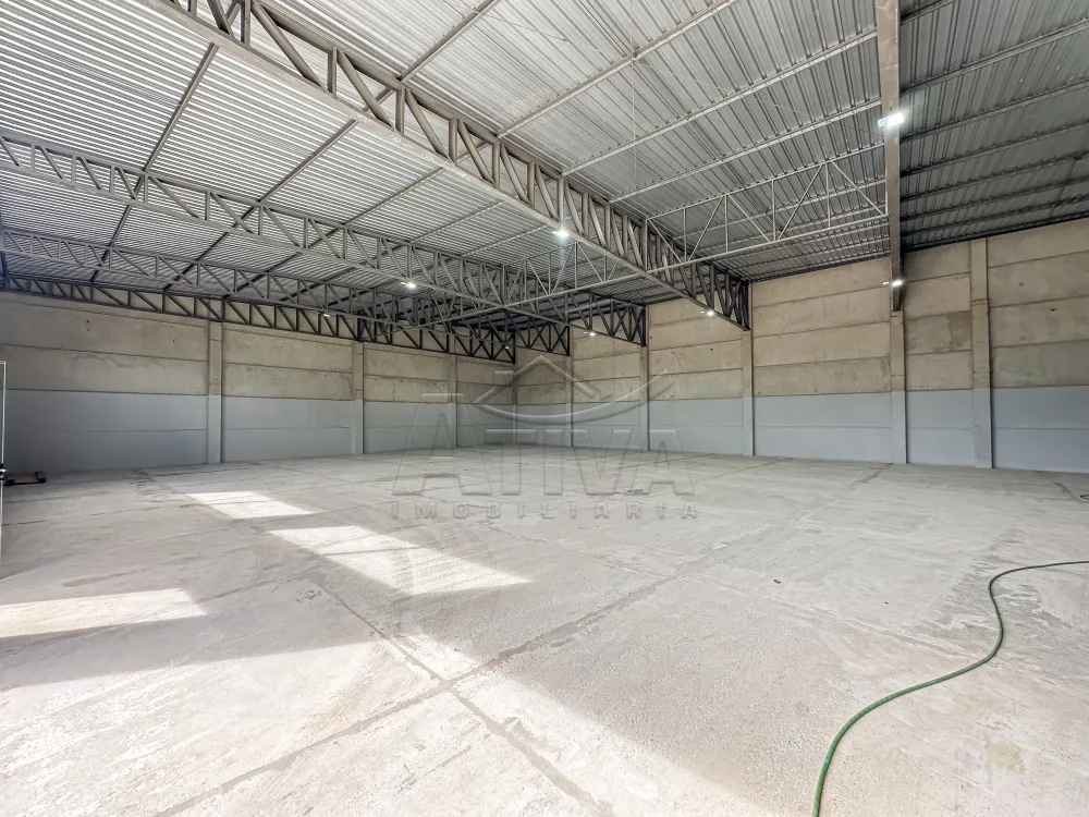 Alugar Comercial / Barrac&atilde;o em Toledo R$ 8.100,00 - Foto 3