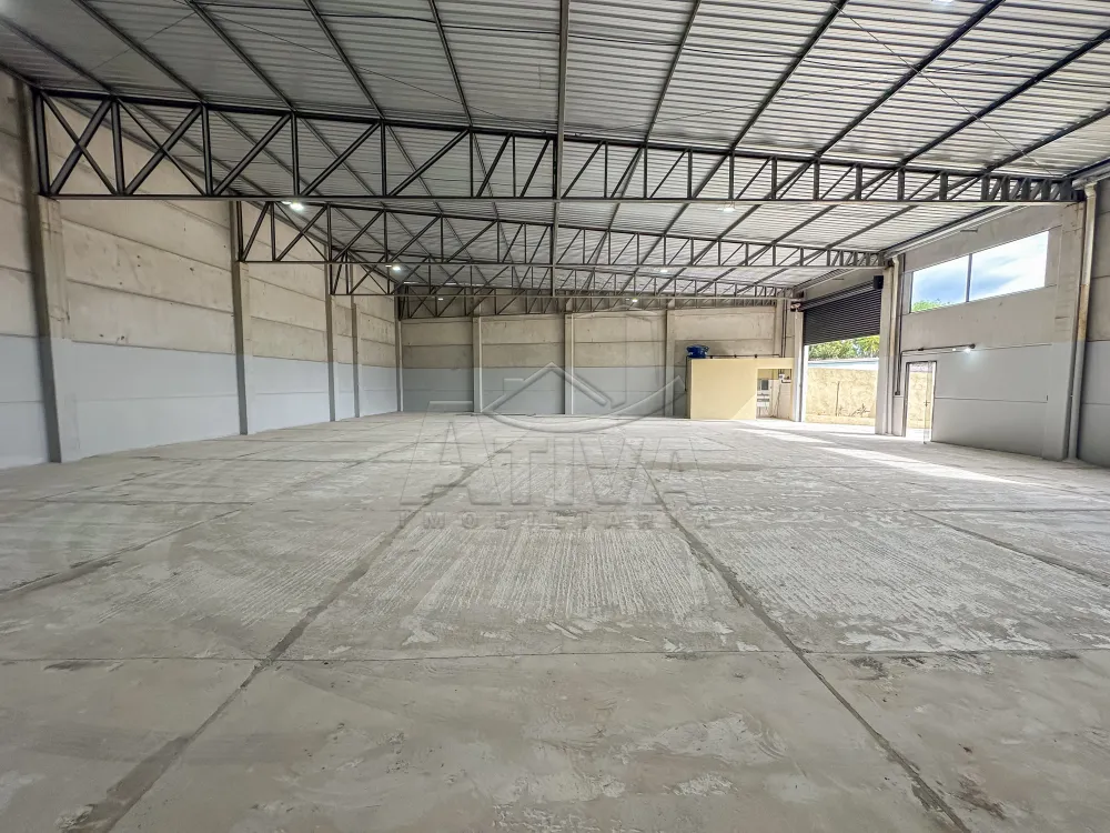 Alugar Comercial / Barrac&atilde;o em Toledo R$ 8.100,00 - Foto 4