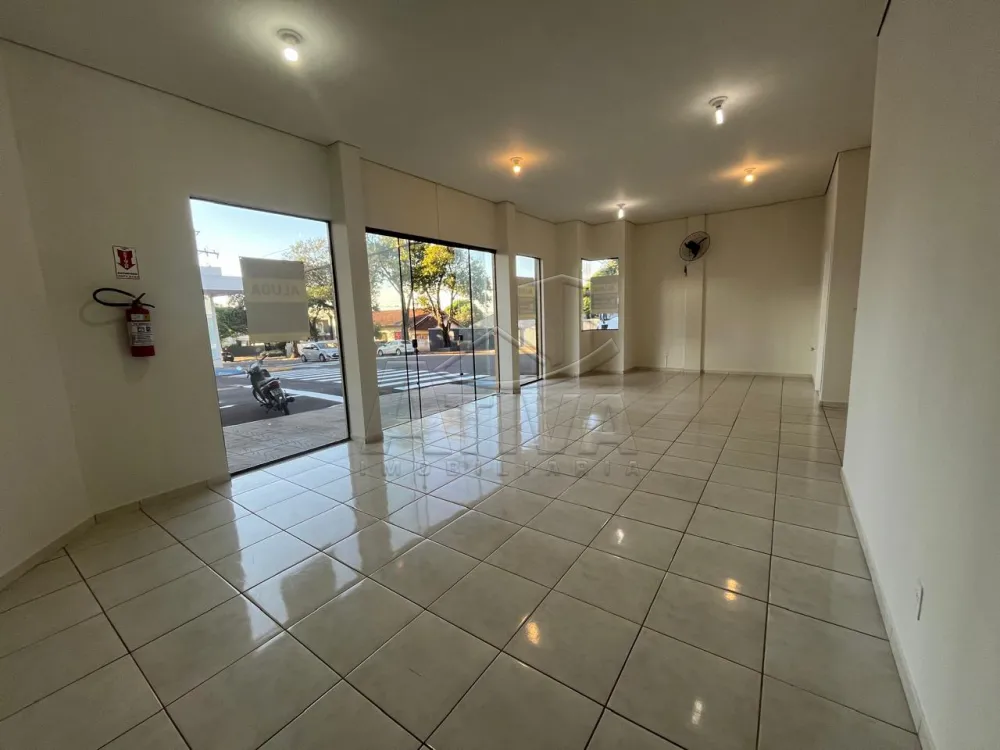 Alugar Comercial / Sala Comercial em Toledo R$ 2.000,00 - Foto 3