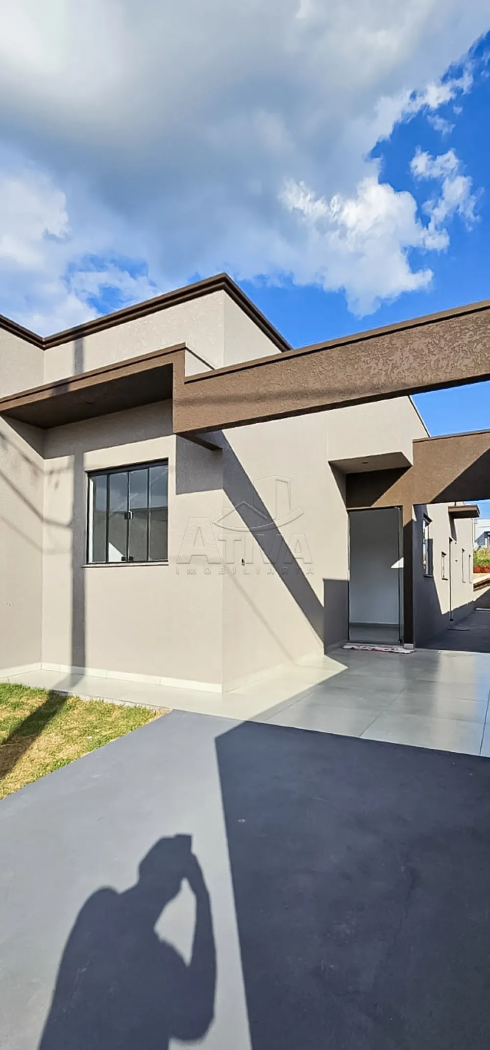 Comprar Casa / Padr&atilde;o em Toledo R$ 290.000,00 - Foto 2