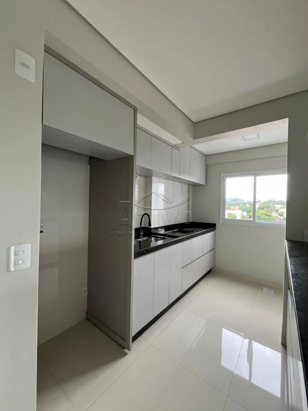 Alugar Apartamento / Padr&atilde;o em Toledo R$ 2.200,00 - Foto 3