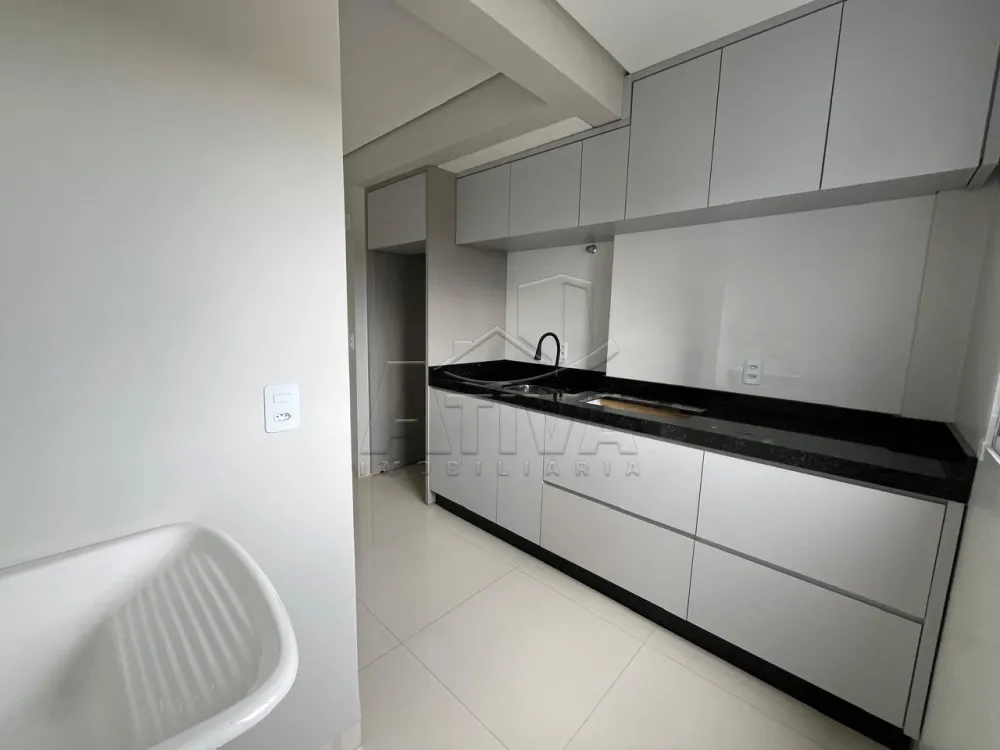 Alugar Apartamento / Padr&atilde;o em Toledo R$ 2.200,00 - Foto 5