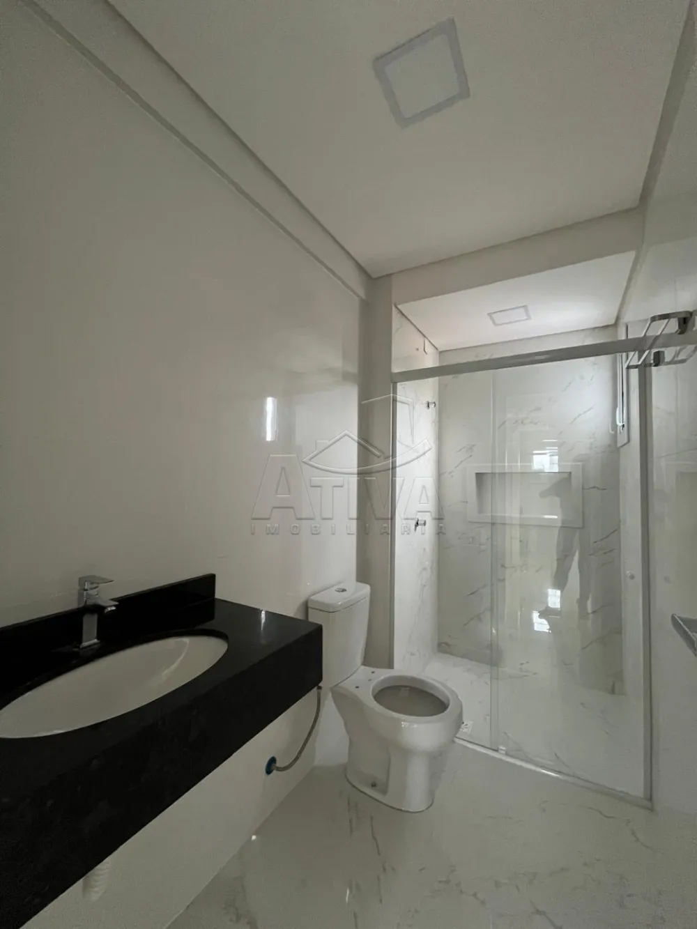 Alugar Apartamento / Padr&atilde;o em Toledo R$ 2.200,00 - Foto 10