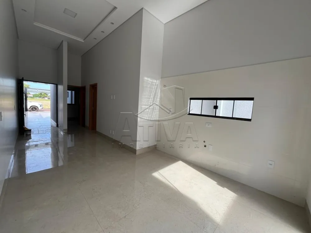 Alugar Casa / Padr&atilde;o em Toledo R$ 1.900,00 - Foto 5