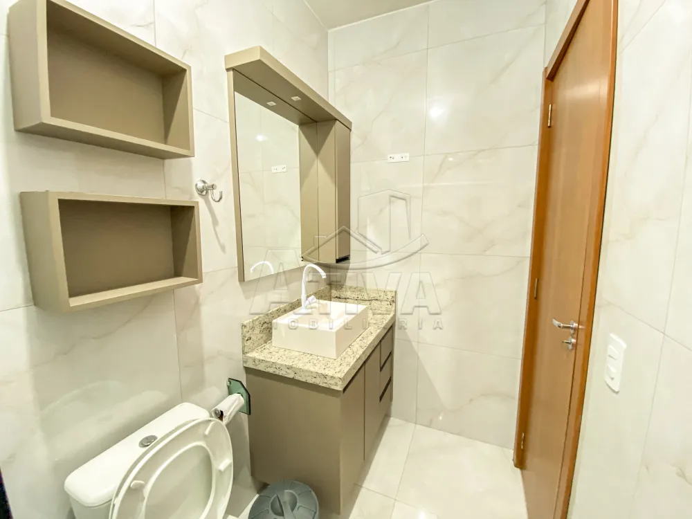 Comprar Casa / Padr&atilde;o em Toledo R$ 400.000,00 - Foto 7