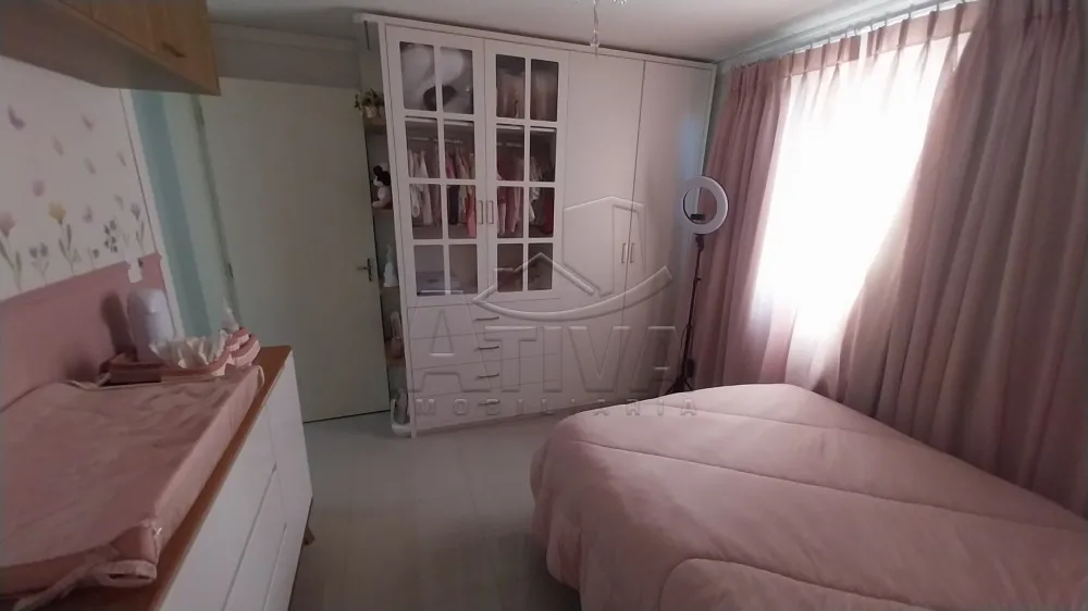 Comprar Apartamento / Padr&atilde;o em Toledo R$ 350.000,00 - Foto 4