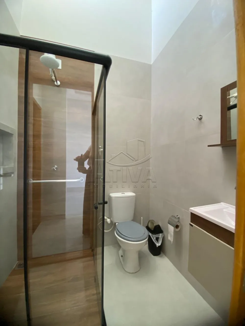 Comprar Casa / Padr&atilde;o em Toledo R$ 300.000,00 - Foto 7