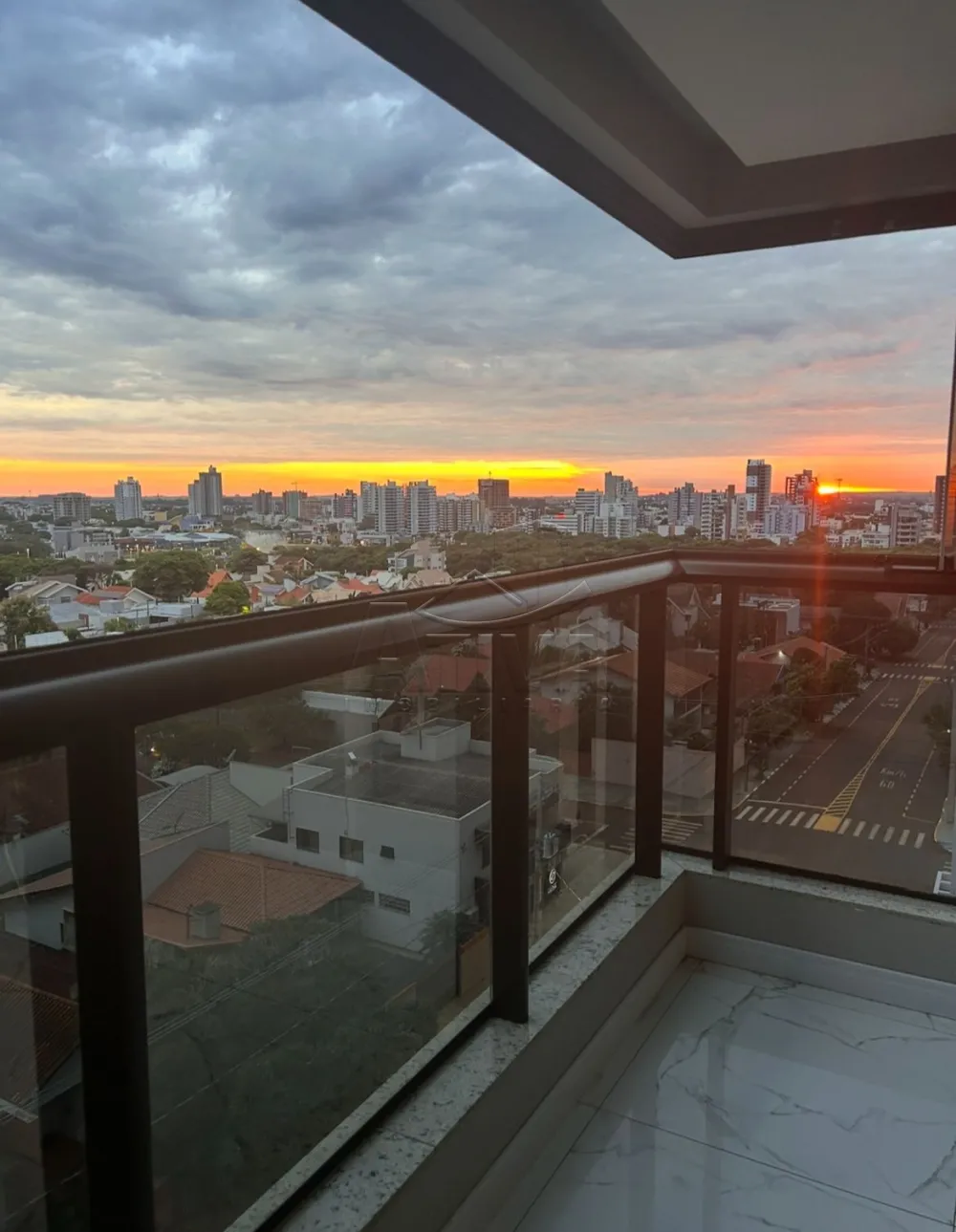 Alugar Apartamento / Padr&atilde;o em Toledo R$ 3.900,00 - Foto 24