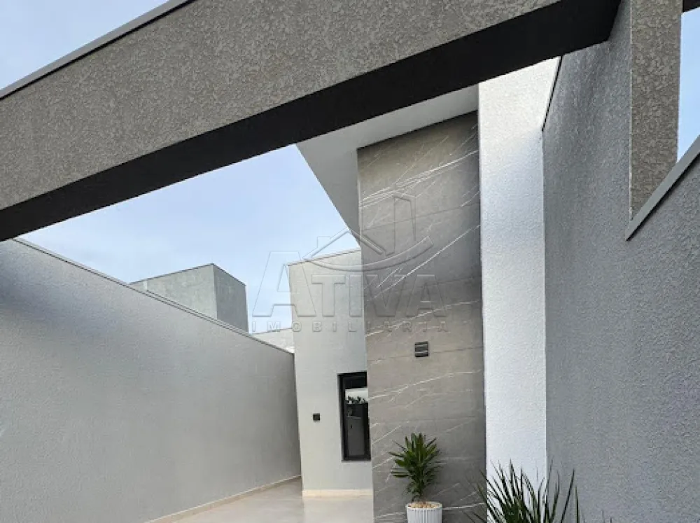 Comprar Casa / Padr&atilde;o em Toledo R$ 350.000,00 - Foto 1