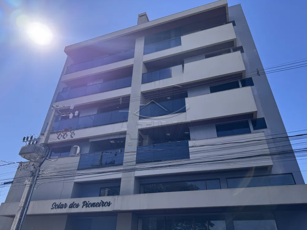 Alugar Apartamento / Padr&atilde;o em Toledo R$ 3.100,00 - Foto 1