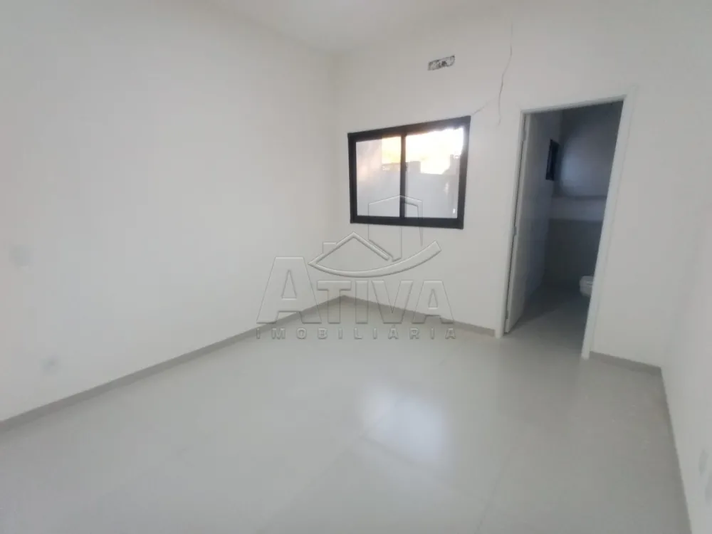 Comprar Casa / Padr&atilde;o em Toledo R$ 330.000,00 - Foto 5