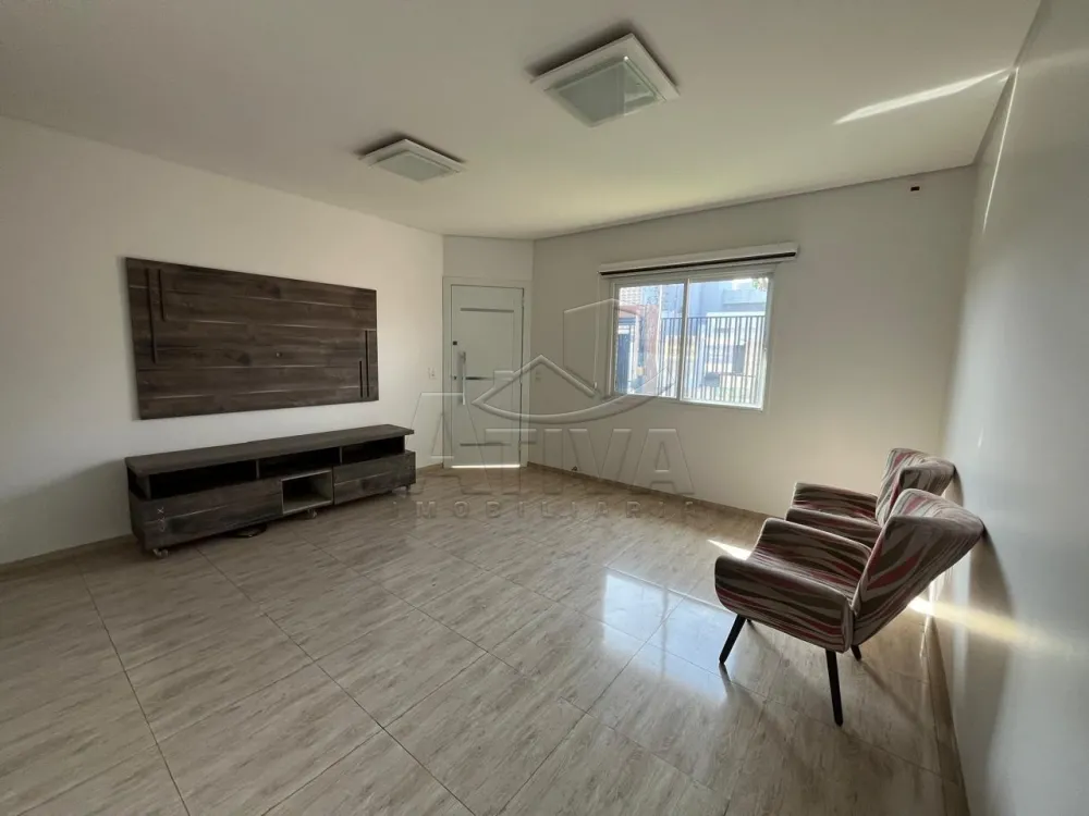 Alugar Casa / Sobrado em Toledo R$ 3.700,00 - Foto 7