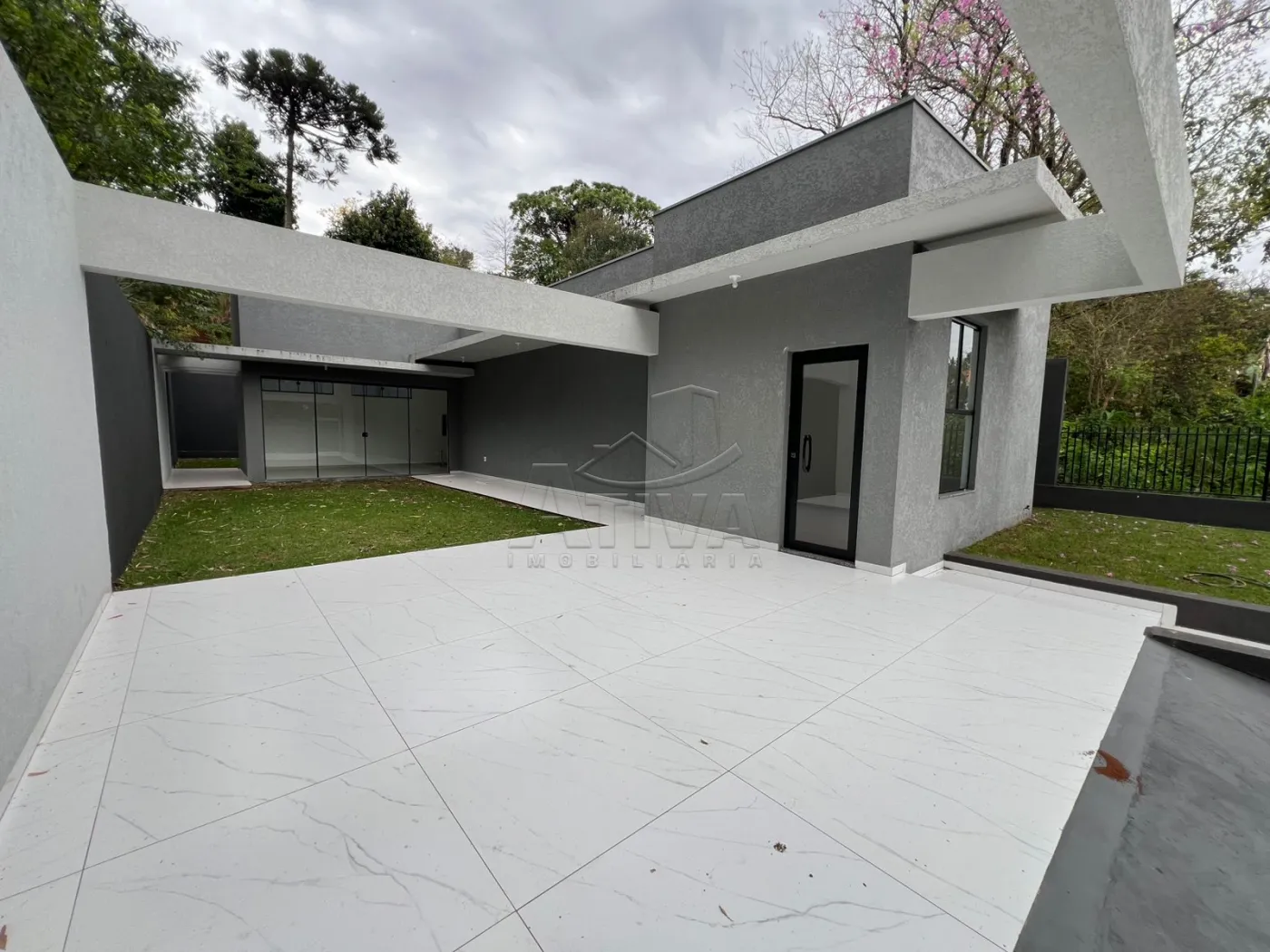 Comprar Casa / Padr&atilde;o em Toledo R$ 690.000,00 - Foto 2