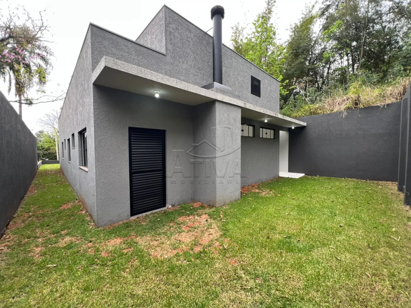 Comprar Casa / Padr&atilde;o em Toledo R$ 690.000,00 - Foto 11