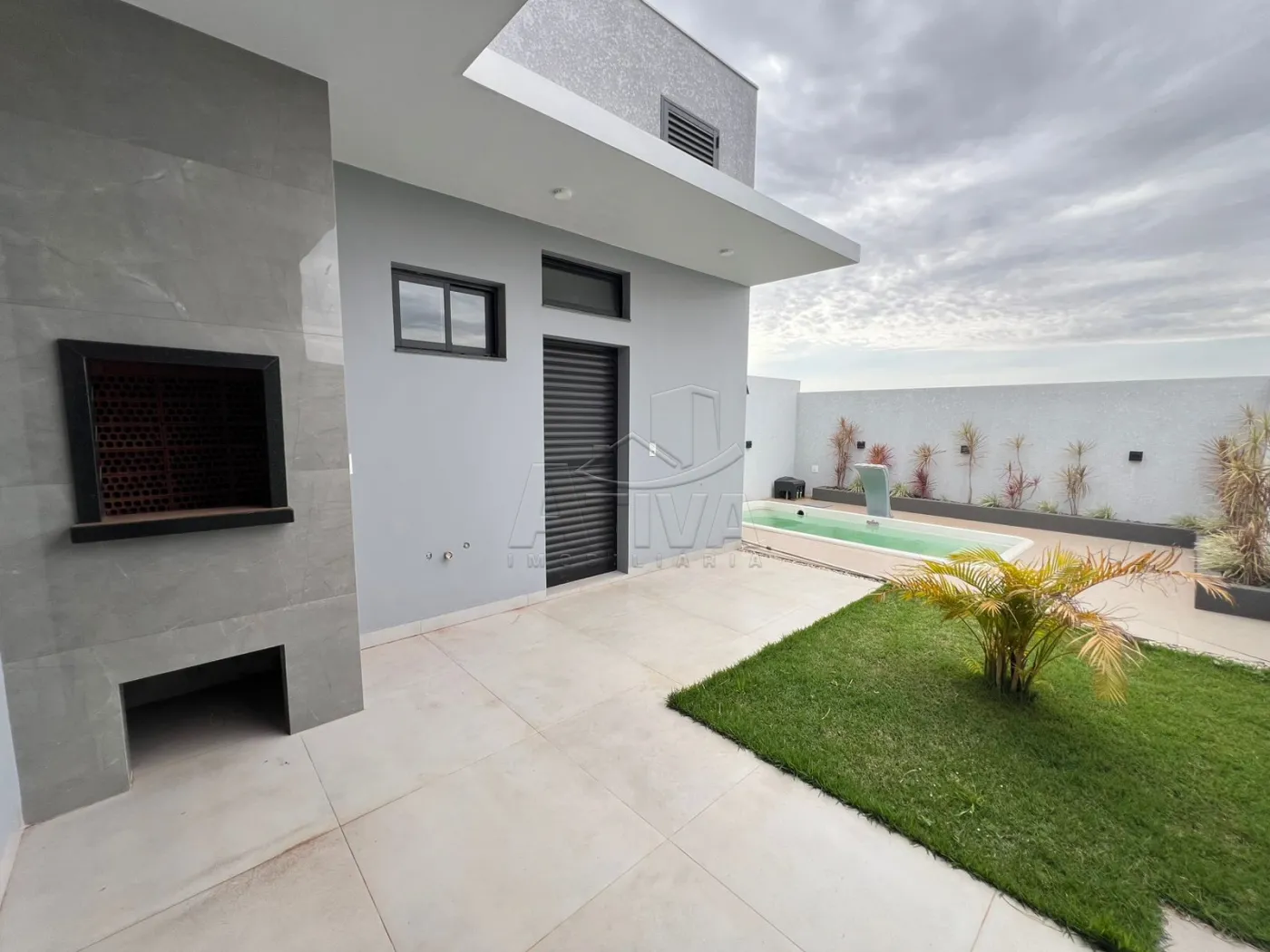 Comprar Casa / Padr&atilde;o em Toledo R$ 640.000,00 - Foto 3