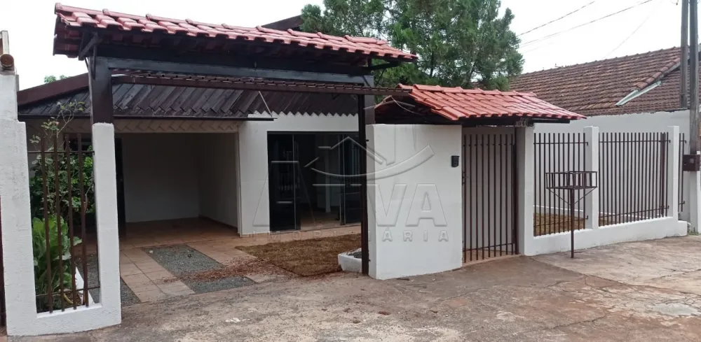 Comprar Casa / Padr&atilde;o em Toledo R$ 320.000,00 - Foto 1